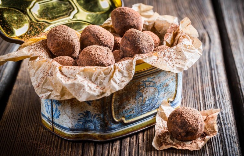 Старинные конфеты и шоколад