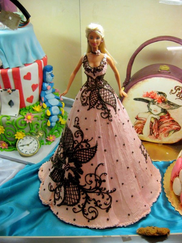 Торт кукла мастика