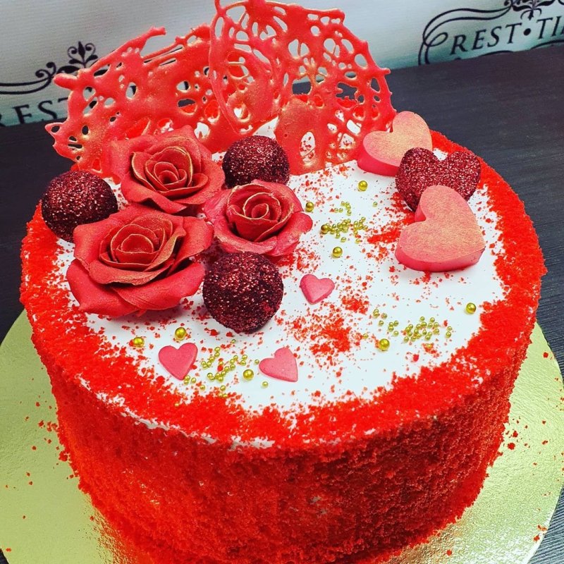 Торта "красный бархат" (Red Velvet).