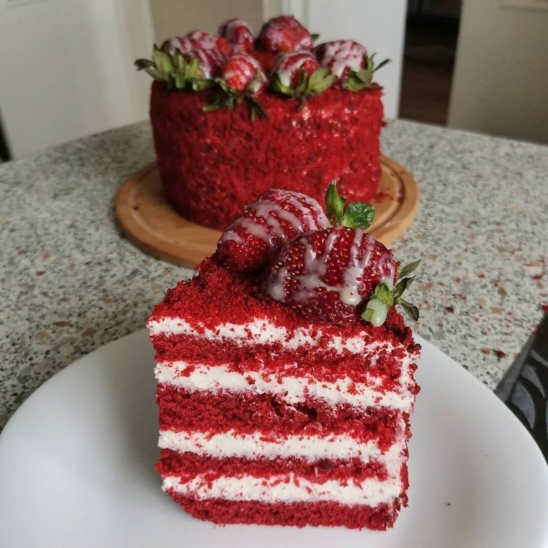 Торта "красный бархат" (Red Velvet).