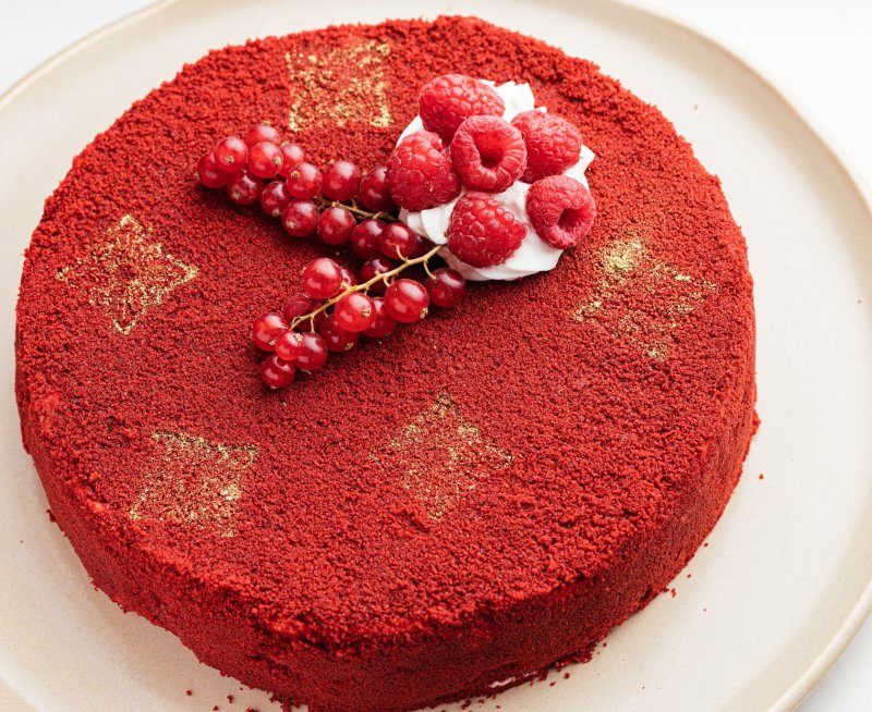Торта "красный бархат" (Red Velvet).
