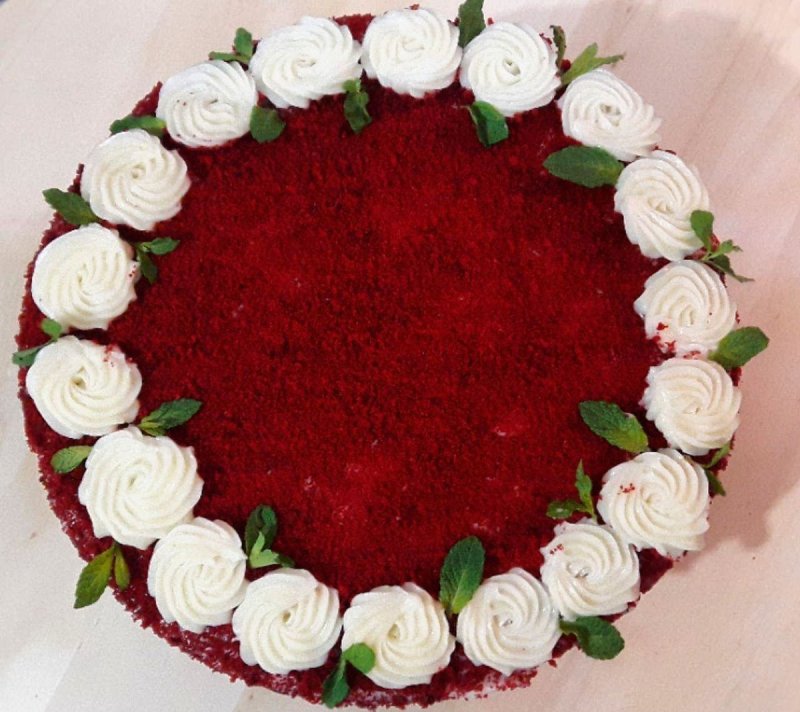 Торта "красный бархат" (Red Velvet).