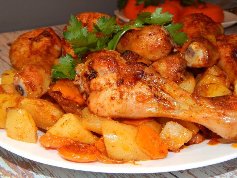 Голень с картошкой