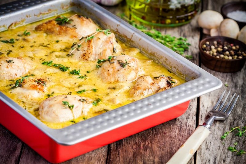 Курица фаршированная рисом черносливом