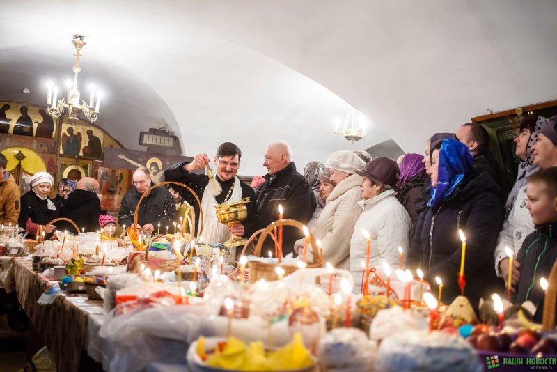 Чита освящение куличей и яиц на Пасху в Чите