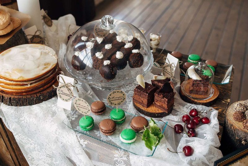 Laduree торт Мария Антуанетта черная смородина
