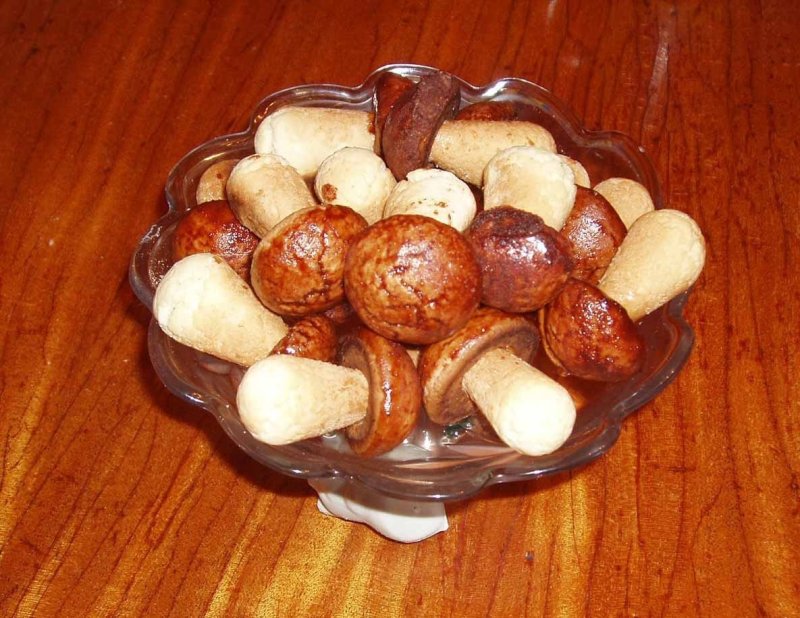 Выпечка грибочки