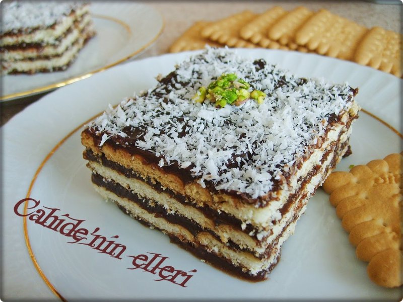 Красивые торты с короной