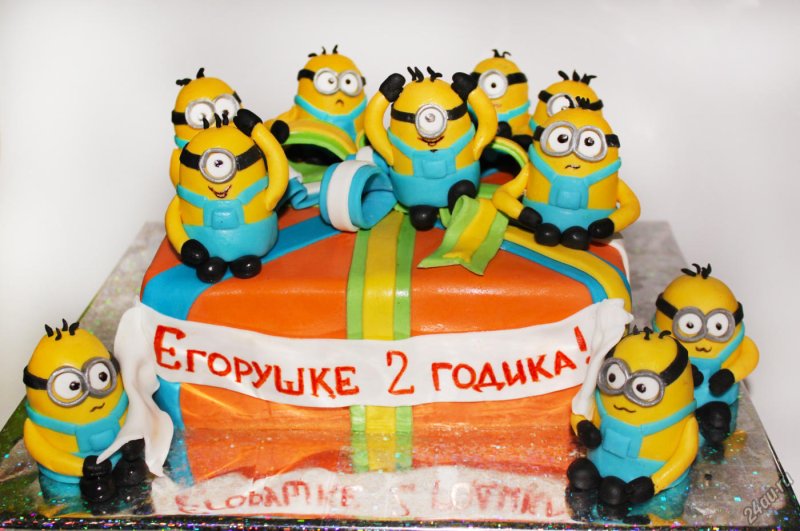 Торт с миньонами для мальчика 5 лет