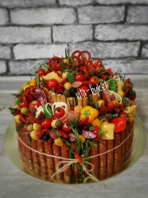 Мясной торт для мужчины