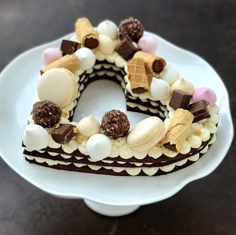 Торт сердце медовые коржи