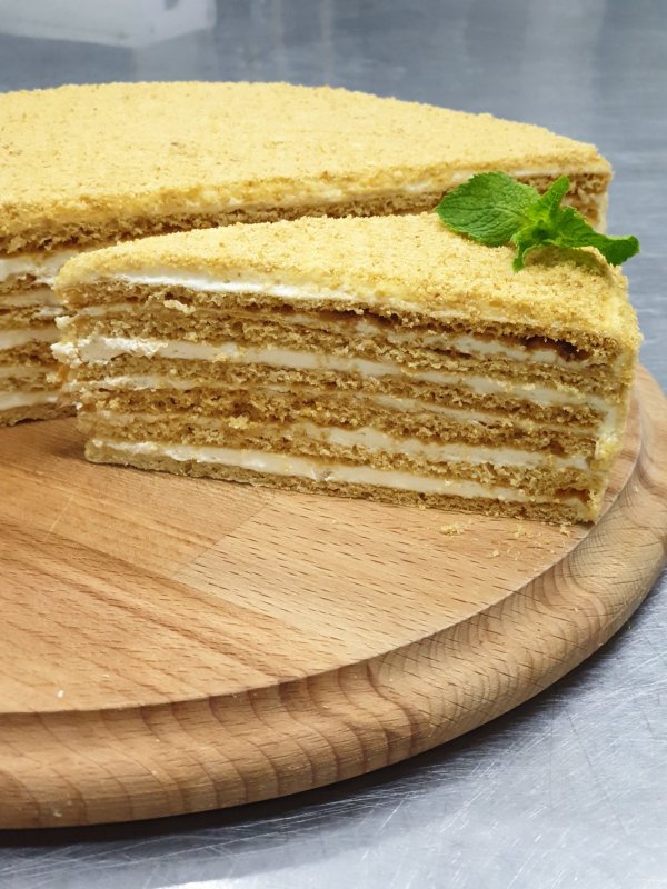 Медовый торт с хрустящими коржами