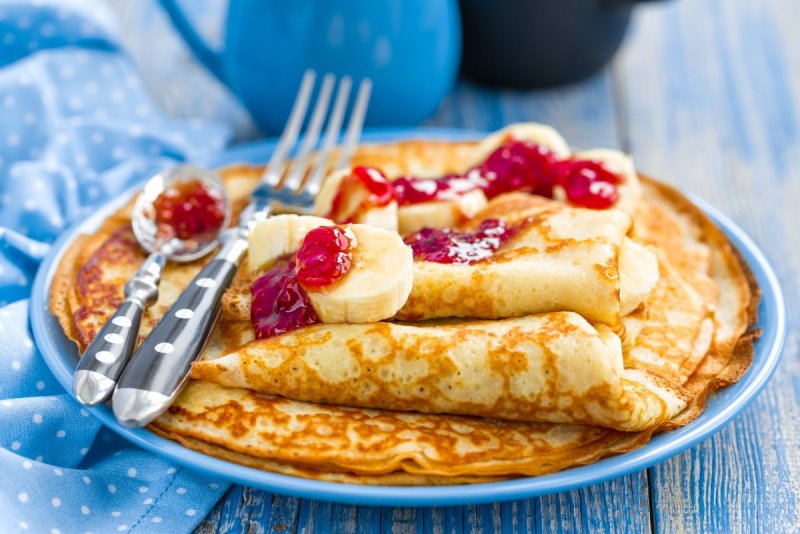 Блинчики с клубникой и маскарпоне ресторан