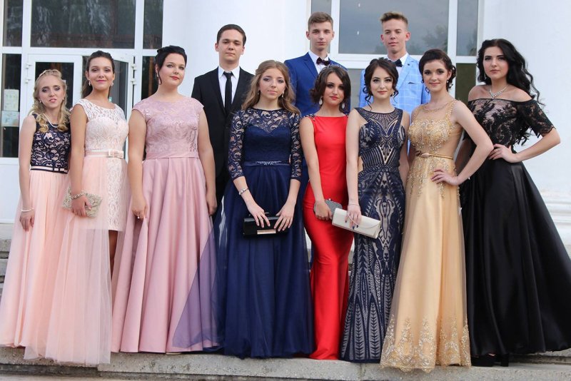 Платье на выпускной в школу 11 класс