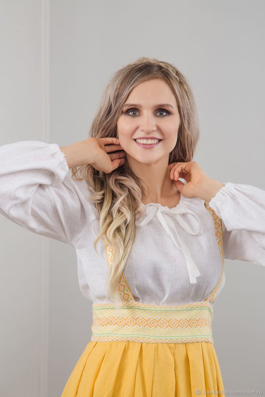 Льняные блузки в русском стиле