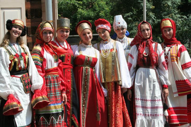 Международный костюм России