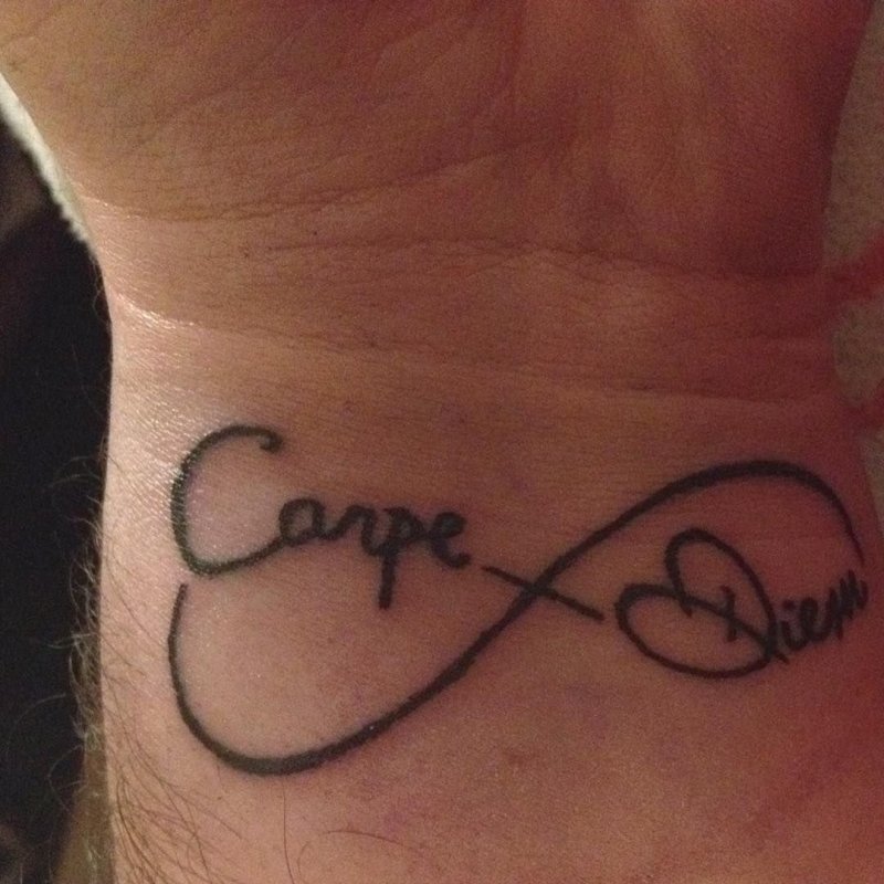 Carpe Diem Татуировка