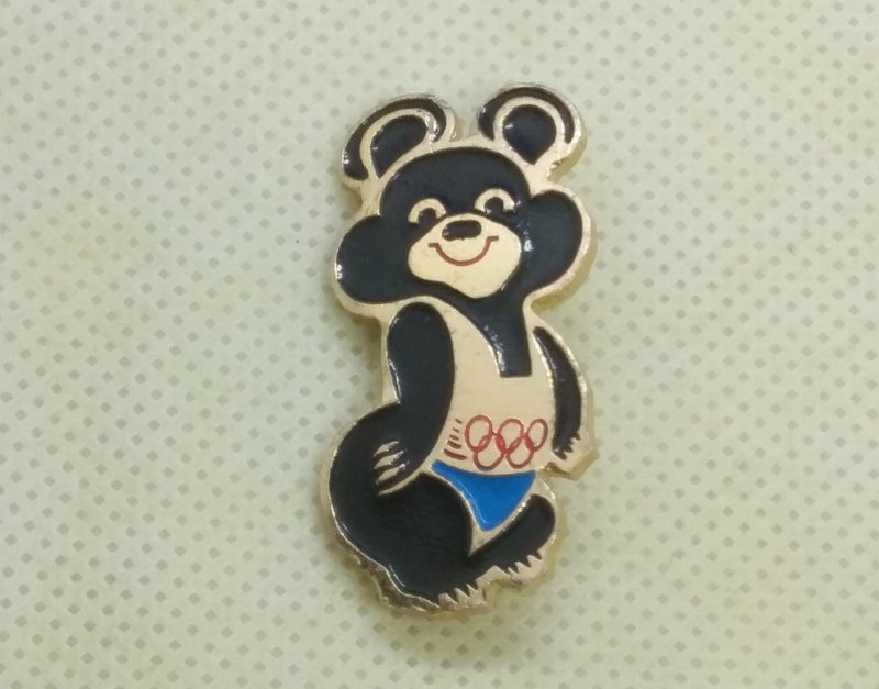 Олимпийский мишка 1980 вектор