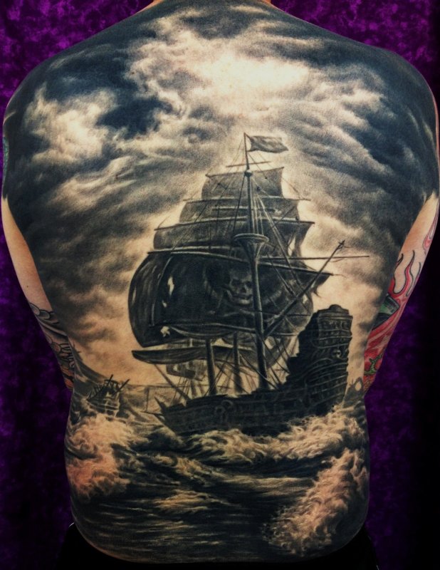 Пиратский корабль Tattoo