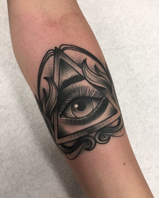Tattoo глаз гора Всевидящее око