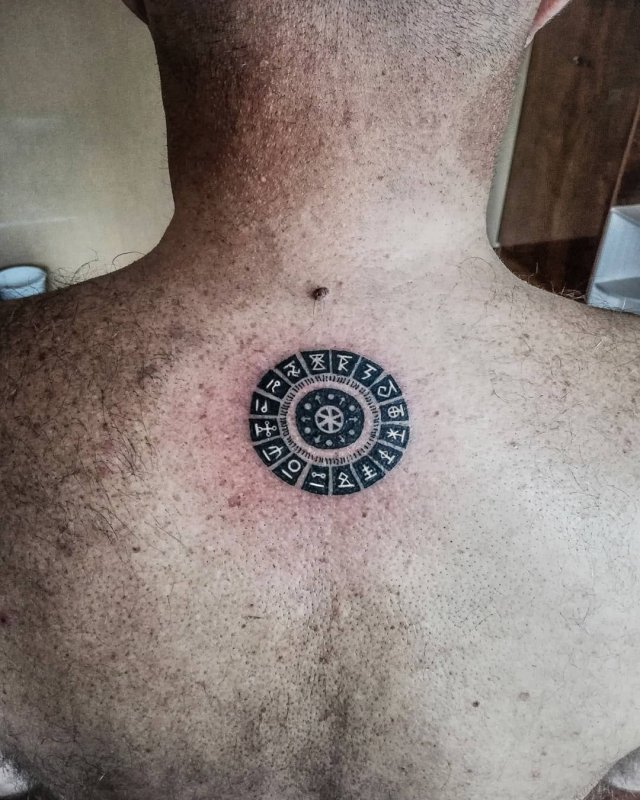 Перунов щит тату