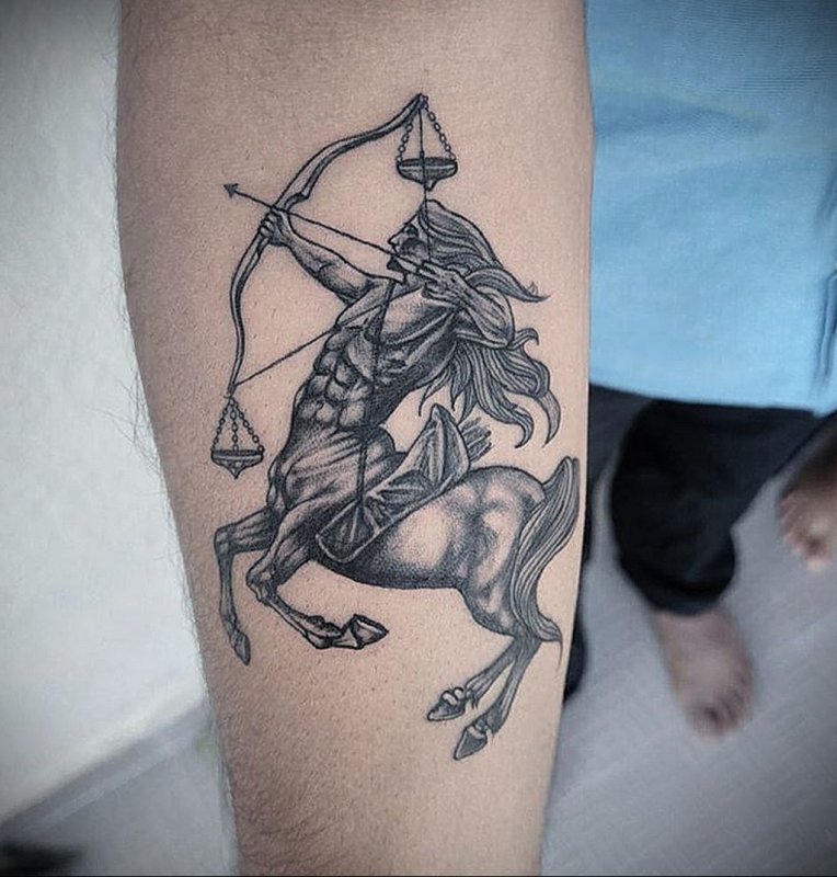 Стрелец Sagittarius тату