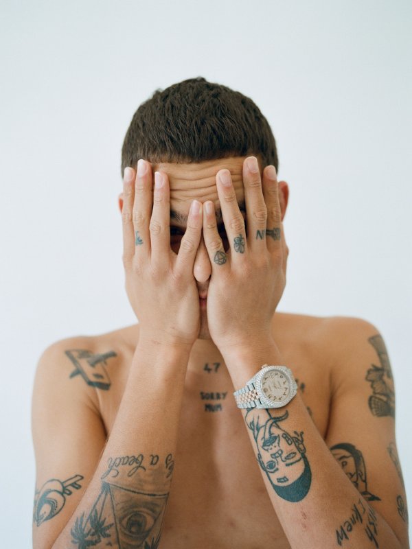 Тату slowthai