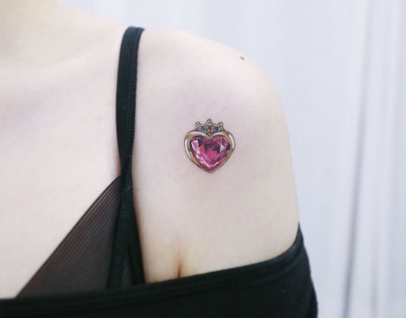 Sailor Moon Tattoo minimalism