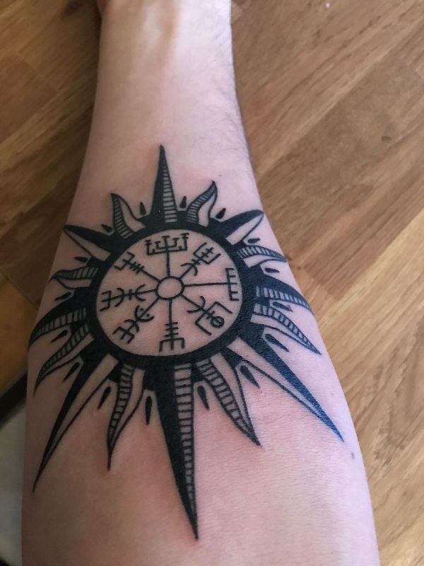 Vegvisir тату