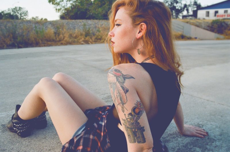 Hattie Watson feet