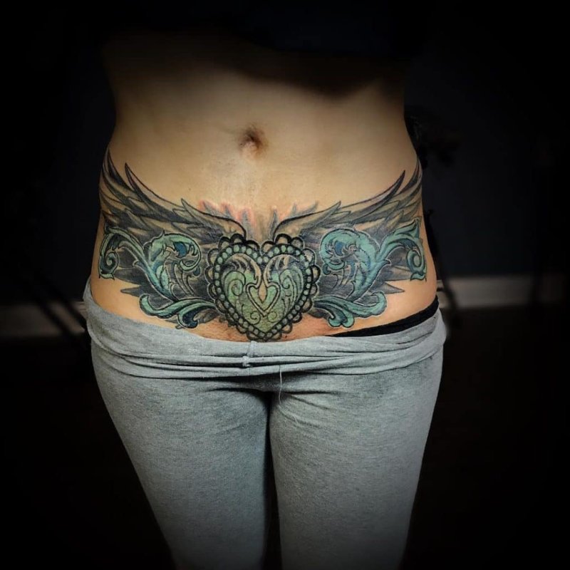 Интимные наколки