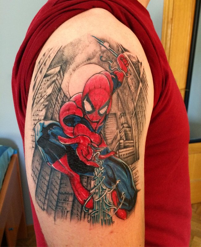 Тату в стиле Marvel
