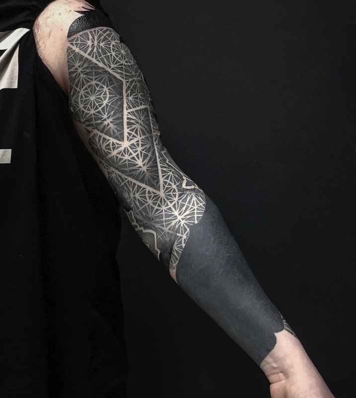 Стиль тату блэкворк blackwork