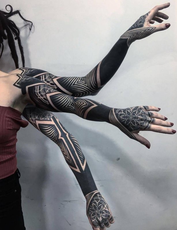 Тату blackwork