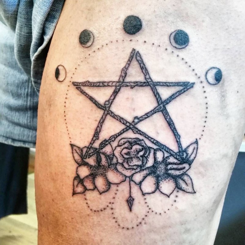 Тату пентаграмма Wicca