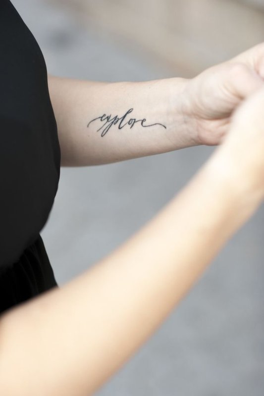 Тату надпись Carpe Diem