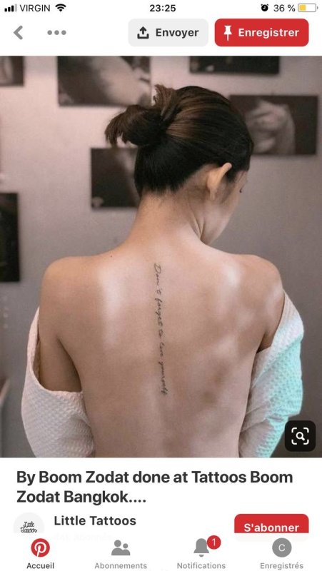 Татуаж на спине девушки