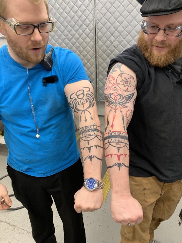 Dwarf Twins