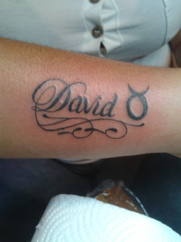 Тату David имя