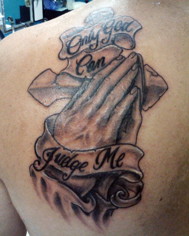 Only God can judge me тату на руке