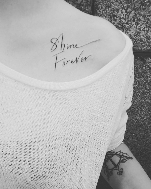Тату надпись Forever