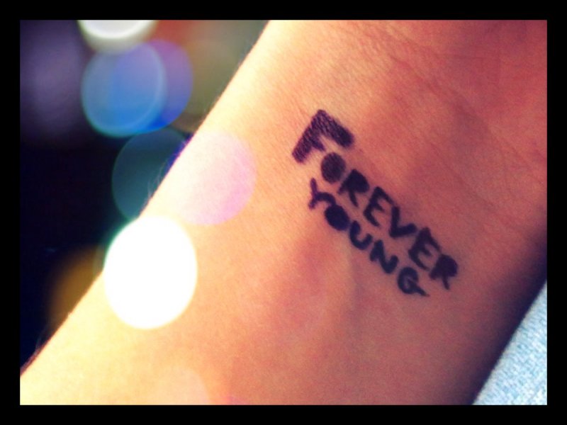 Татуировка Forever young