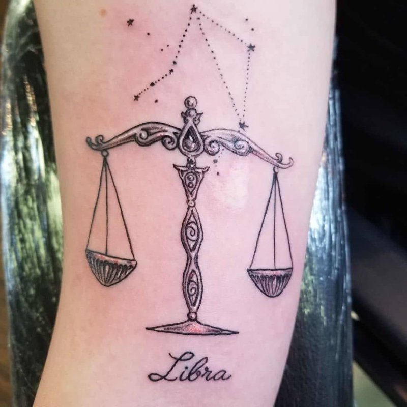 Libra тату