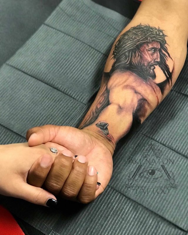 Тату лик Иисуса Христа