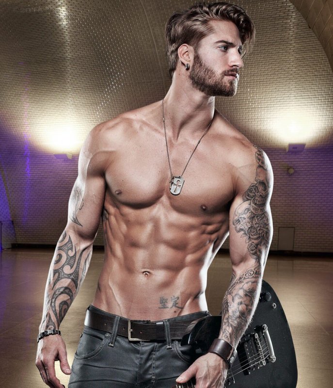 Фитнес модель Michael Stokes