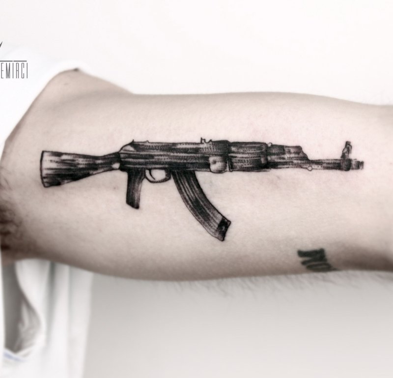 Тату АК 75