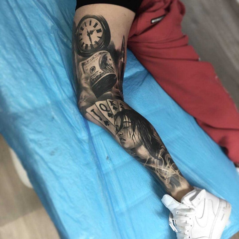 Тату на икре
