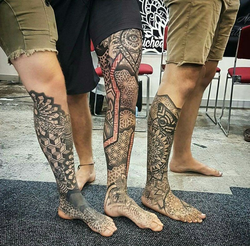 Красивые тату на икре
