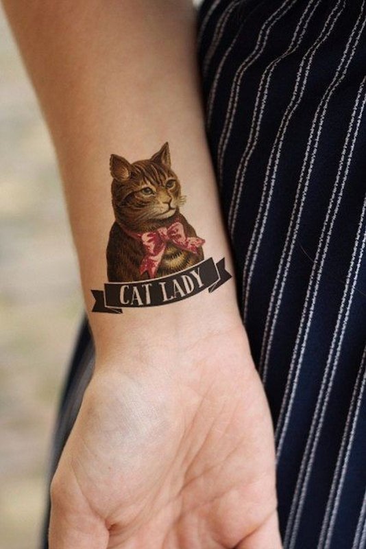 Тату на запястье