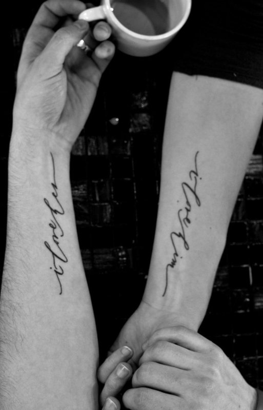 Тату надпись Love